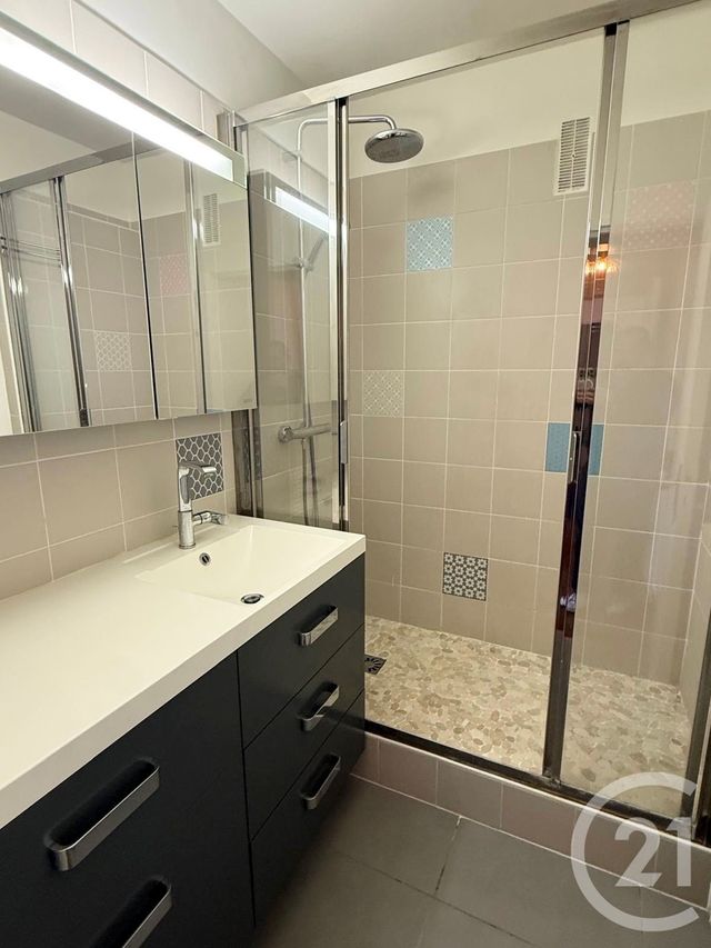 Appartement F3 &agrave; vendre - 3 pi&egrave;ces - 65,83 m2 - Paris - 75018 - ILE-DE-FRANCE