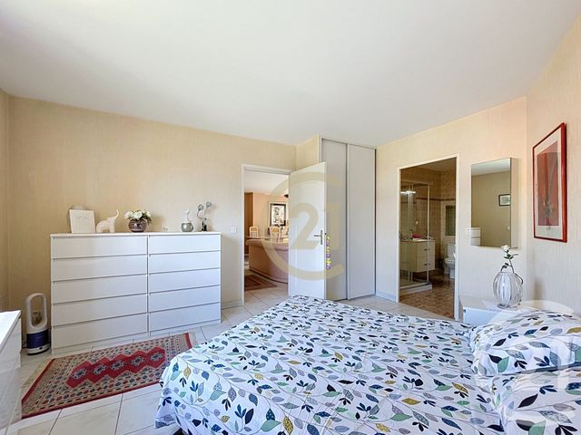 Appartement F4 &agrave; vendre - 4 pi&egrave;ces - 125 m2 - Cannes La Bocca - 06 - PROVENCE-ALPES-COTE-D-AZUR