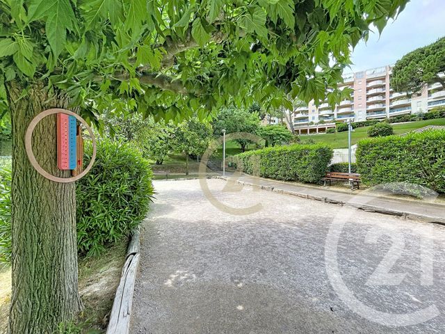 Appartement F4 &agrave; vendre - 4 pi&egrave;ces - 125 m2 - Cannes La Bocca - 06 - PROVENCE-ALPES-COTE-D-AZUR