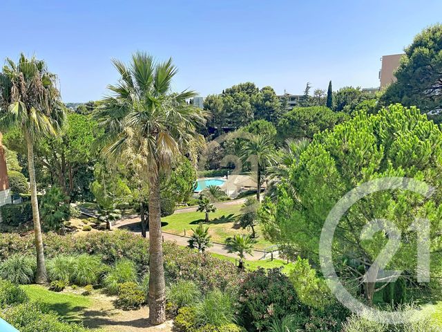 Appartement F4 &agrave; vendre - 4 pi&egrave;ces - 125 m2 - Cannes La Bocca - 06 - PROVENCE-ALPES-COTE-D-AZUR