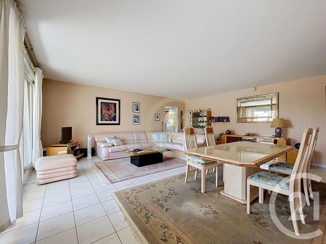 Appartement F4 &agrave; vendre - 4 pi&egrave;ces - 125 m2 - Cannes La Bocca - 06 - PROVENCE-ALPES-COTE-D-AZUR