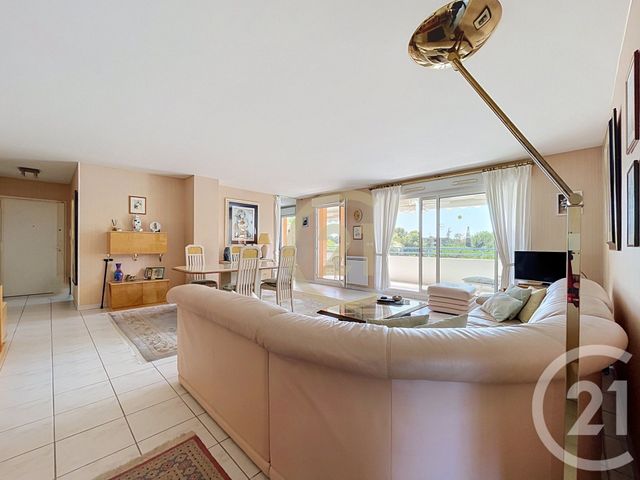 Appartement F4 &agrave; vendre - 4 pi&egrave;ces - 125 m2 - Cannes La Bocca - 06 - PROVENCE-ALPES-COTE-D-AZUR