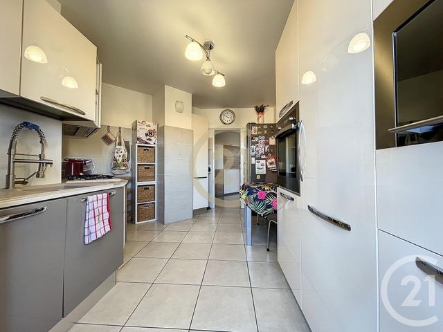 Appartement F3 &agrave; vendre - 3 pi&egrave;ces - 87,53 m2 - Cannes La Bocca - 06 - PROVENCE-ALPES-COTE-D-AZUR