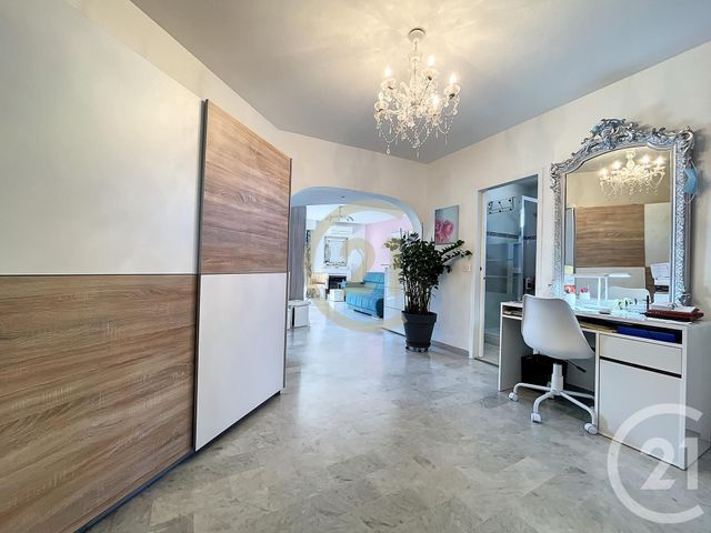 Appartement F3 &agrave; vendre - 3 pi&egrave;ces - 87,53 m2 - Cannes La Bocca - 06 - PROVENCE-ALPES-COTE-D-AZUR
