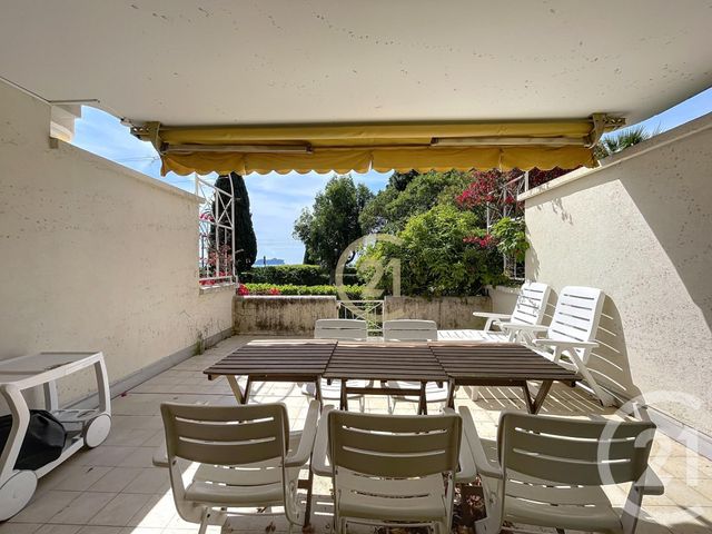 Appartement F3 à vendre - 3 pièces - 66,04 m2 - Cannes La Bocca - 06 - PROVENCE-ALPES-COTE-D-AZUR