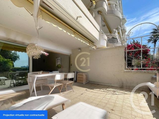Appartement F3 à vendre - 3 pièces - 66,04 m2 - Cannes La Bocca - 06 - PROVENCE-ALPES-COTE-D-AZUR