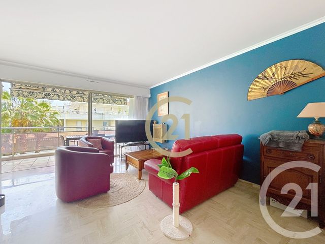 Appartement F4 à vendre - 4 pièces - 79,46 m2 - Cannes La Bocca - 06 - PROVENCE-ALPES-COTE-D-AZUR