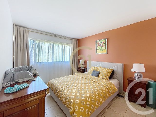 Appartement F4 à vendre - 4 pièces - 79,46 m2 - Cannes La Bocca - 06 - PROVENCE-ALPES-COTE-D-AZUR