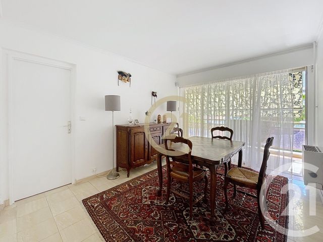 Appartement F4 à vendre - 4 pièces - 79,46 m2 - Cannes La Bocca - 06 - PROVENCE-ALPES-COTE-D-AZUR