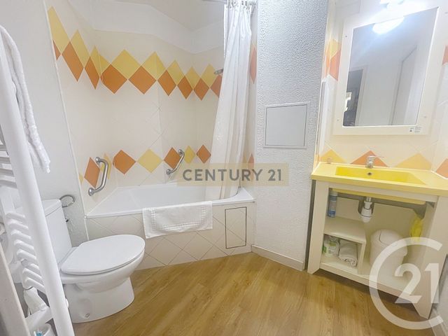 Appartement F1 &agrave; vendre - 1 pi&egrave;ce - 26,15 m2 - Cannes La Bocca - 06 - PROVENCE-ALPES-COTE-D-AZUR