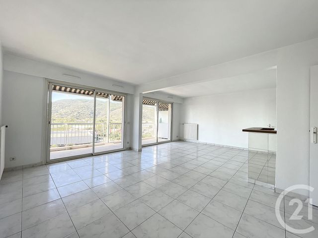 Appartement F3 à vendre - 3 pièces - 76 m2 - Cannes La Bocca - 06 - PROVENCE-ALPES-COTE-D-AZUR