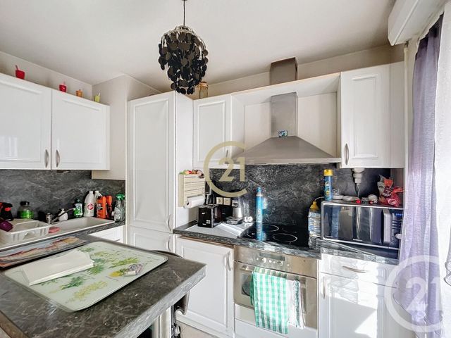 Appartement F2 à vendre - 2 pièces - 45,16 m2 - Cannes La Bocca - 06 - PROVENCE-ALPES-COTE-D-AZUR