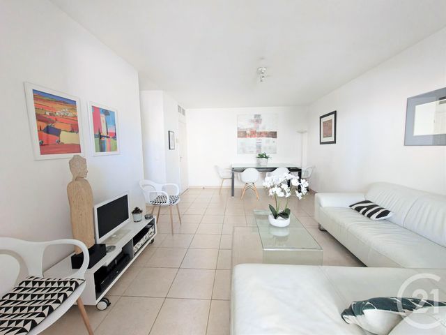 Appartement F3 à vendre - 3 pièces - 61,62 m2 - Cannes La Bocca - 06 - PROVENCE-ALPES-COTE-D-AZUR