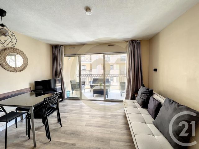 Appartement &agrave; vendre - 2 pi&egrave;ces - 30,17 m2 - Cannes La Bocca - 06 - PROVENCE-ALPES-COTE-D-AZUR