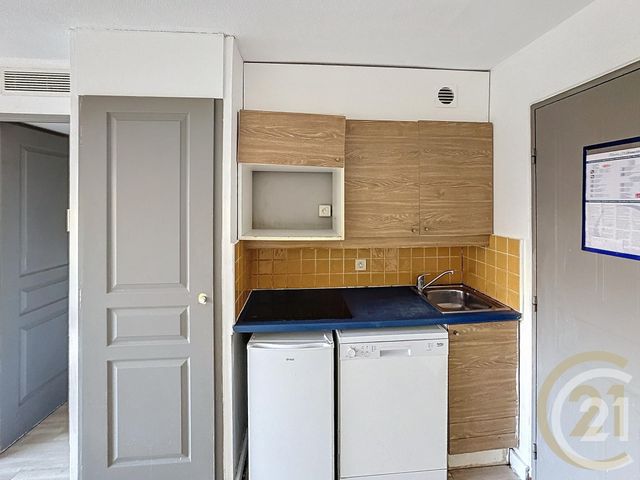 Appartement F2 à vendre - 2 pièces - 26,74 m2 - Cannes La Bocca - 06 - PROVENCE-ALPES-COTE-D-AZUR