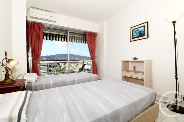 Appartement F3 à vendre - 3 pièces - 74,75 m2 - Cannes La Bocca - 06 - PROVENCE-ALPES-COTE-D-AZUR