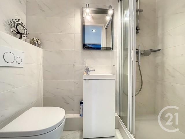 Appartement F3 à vendre - 3 pièces - 74,75 m2 - Cannes La Bocca - 06 - PROVENCE-ALPES-COTE-D-AZUR