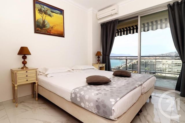 Appartement F3 à vendre - 3 pièces - 74,75 m2 - Cannes La Bocca - 06 - PROVENCE-ALPES-COTE-D-AZUR