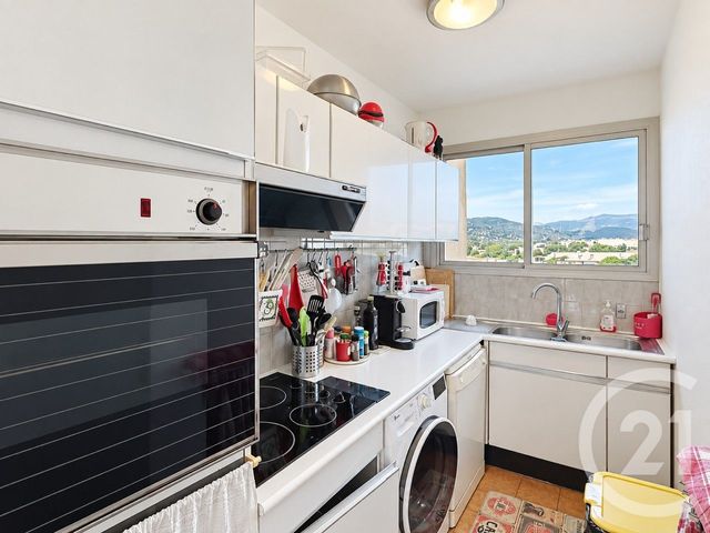 Appartement F2 &agrave; vendre - 2 pi&egrave;ces - 52 m2 - Cannes La Bocca - 06 - PROVENCE-ALPES-COTE-D-AZUR