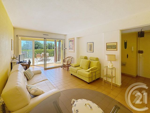 Appartement F2 à vendre - 2 pièces - 43,21 m2 - Cannes La Bocca - 06 - PROVENCE-ALPES-COTE-D-AZUR