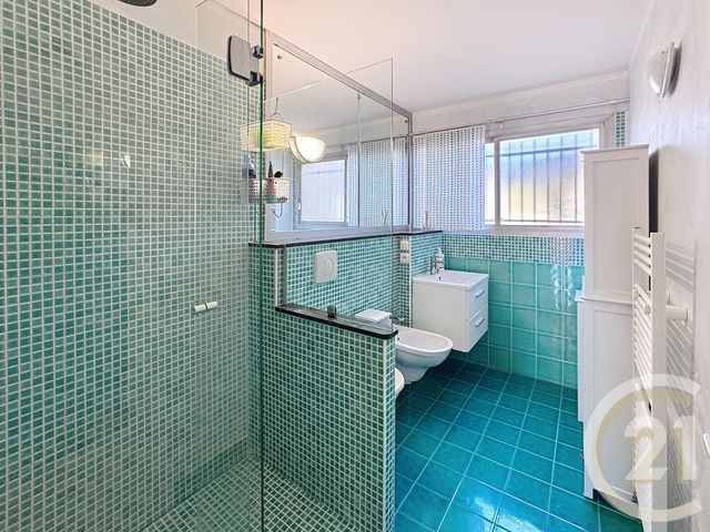 Appartement F2 à vendre - 2 pièces - 43,21 m2 - Cannes La Bocca - 06 - PROVENCE-ALPES-COTE-D-AZUR