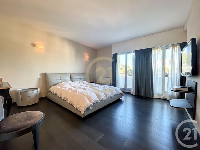 Appartement F3 à vendre - 3 pièces - 125 m2 - Cannes La Bocca - 06 - PROVENCE-ALPES-COTE-D-AZUR