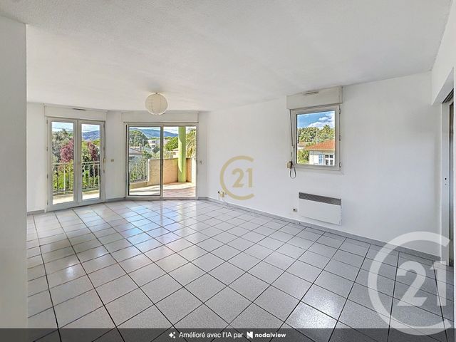 Appartement F3 &agrave; vendre - 3 pi&egrave;ces - 65,23 m2 - Cannes La Bocca - 06 - PROVENCE-ALPES-COTE-D-AZUR