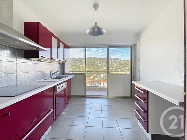 Appartement F3 à vendre - 3 pièces - 80,59 m2 - Mandelieu La Napoule - 06 - PROVENCE-ALPES-COTE-D-AZUR