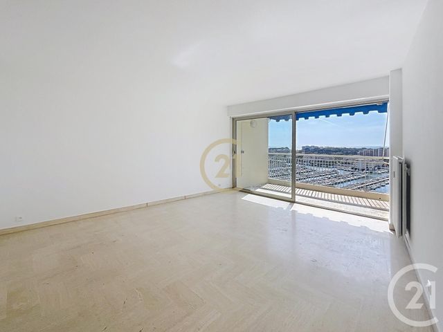 Appartement F3 à vendre - 3 pièces - 80,59 m2 - Mandelieu La Napoule - 06 - PROVENCE-ALPES-COTE-D-AZUR