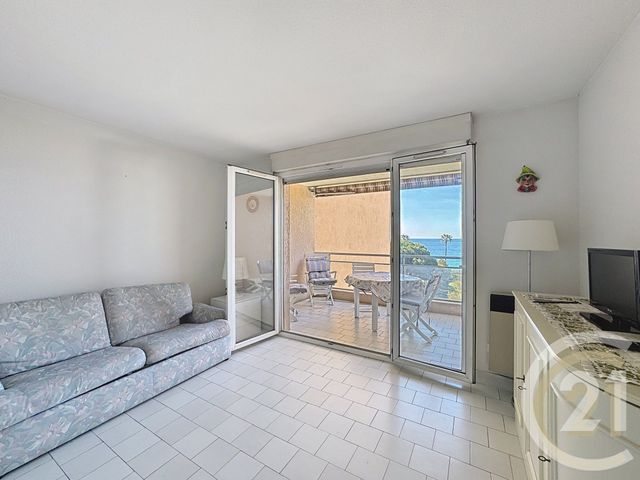 Appartement T2 à vendre - 2 pièces - 32 m2 - Cannes - 06 - PROVENCE-ALPES-COTE-D-AZUR
