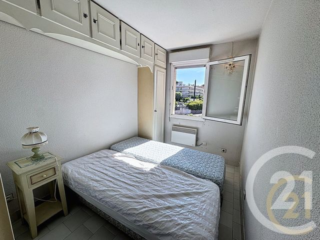 Appartement T2 à vendre - 2 pièces - 32 m2 - Cannes - 06 - PROVENCE-ALPES-COTE-D-AZUR