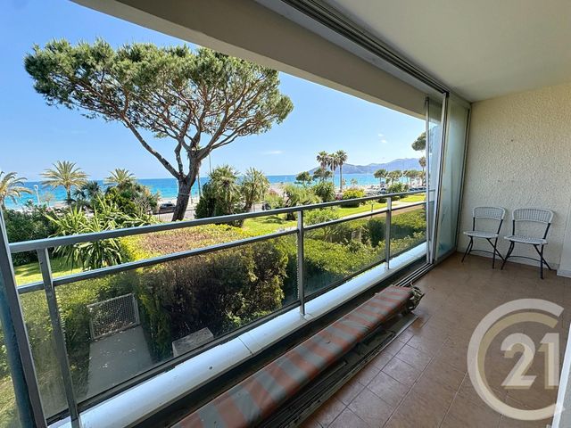 Appartement F3 à vendre - 3 pièces - 67,29 m2 - Cannes La Bocca - 06 - PROVENCE-ALPES-COTE-D-AZUR