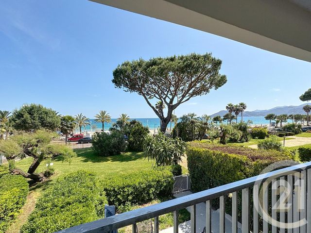 Appartement F3 à vendre - 3 pièces - 67,29 m2 - Cannes La Bocca - 06 - PROVENCE-ALPES-COTE-D-AZUR