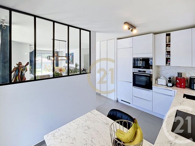 Appartement F4 &agrave; vendre - 4 pi&egrave;ces - 86 m2 - Mandelieu La Napoule - 06 - PROVENCE-ALPES-COTE-D-AZUR
