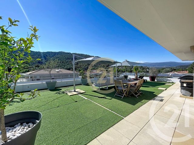 Appartement F4 &agrave; vendre - 4 pi&egrave;ces - 86 m2 - Mandelieu La Napoule - 06 - PROVENCE-ALPES-COTE-D-AZUR