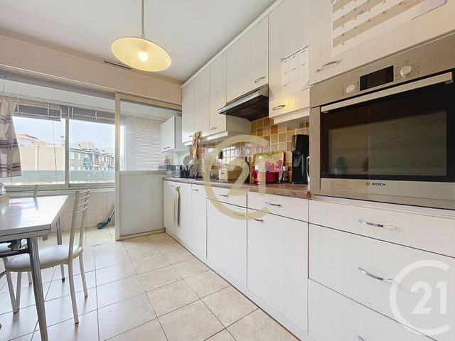 Appartement à vendre - 3 pièces - 79,46 m2 - Cannes La Bocca - 06 - PROVENCE-ALPES-COTE-D-AZUR