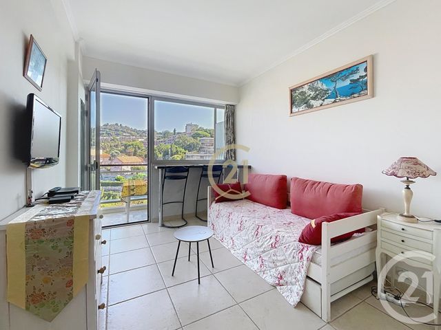 Appartement Studette à vendre - 1 pièce - 15,50 m2 - Cannes La Bocca - 06 - PROVENCE-ALPES-COTE-D-AZUR
