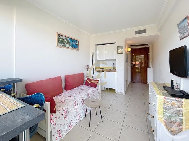 Appartement Studette à vendre - 1 pièce - 15,50 m2 - Cannes La Bocca - 06 - PROVENCE-ALPES-COTE-D-AZUR