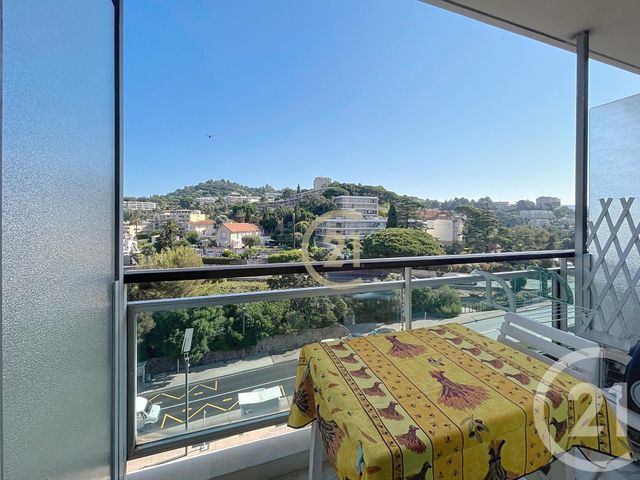 Appartement Studette à vendre - 1 pièce - 15,50 m2 - Cannes La Bocca - 06 - PROVENCE-ALPES-COTE-D-AZUR