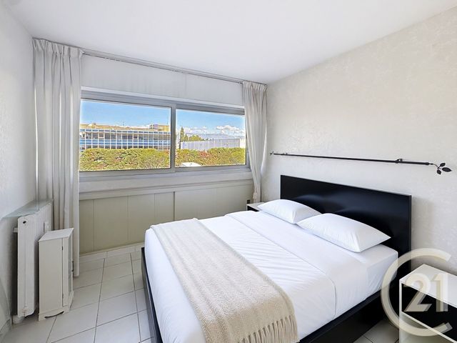 Appartement F2 &agrave; vendre - 2 pi&egrave;ces - 42,59 m2 - Cannes La Bocca - 06 - PROVENCE-ALPES-COTE-D-AZUR