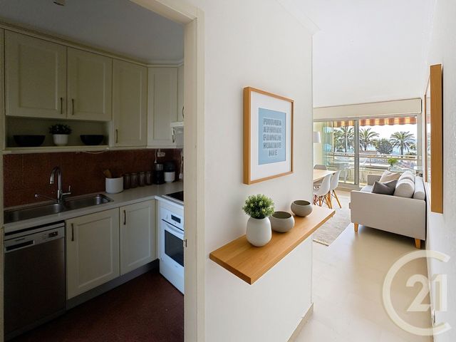 Appartement F2 &agrave; vendre - 2 pi&egrave;ces - 42,59 m2 - Cannes La Bocca - 06 - PROVENCE-ALPES-COTE-D-AZUR