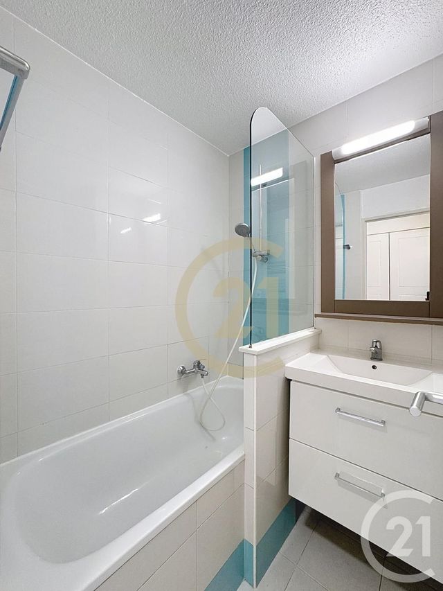 Appartement F2 &agrave; vendre - 2 pi&egrave;ces - 26,68 m2 - Cannes La Bocca - 06 - PROVENCE-ALPES-COTE-D-AZUR