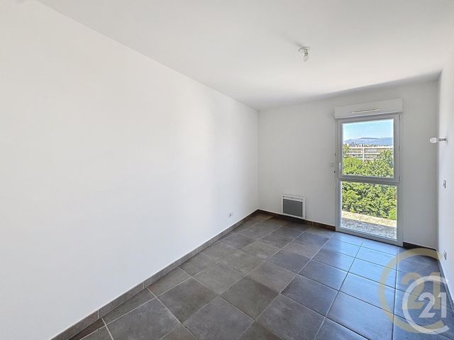 Appartement à vendre - 4 pièces - 78 m2 - Cannes La Bocca - 06 - PROVENCE-ALPES-COTE-D-AZUR