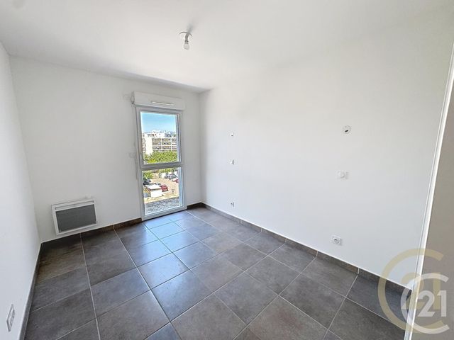 Appartement à vendre - 4 pièces - 78 m2 - Cannes La Bocca - 06 - PROVENCE-ALPES-COTE-D-AZUR