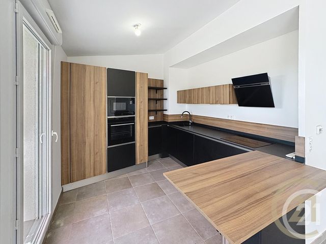 Appartement à vendre - 4 pièces - 78 m2 - Cannes La Bocca - 06 - PROVENCE-ALPES-COTE-D-AZUR