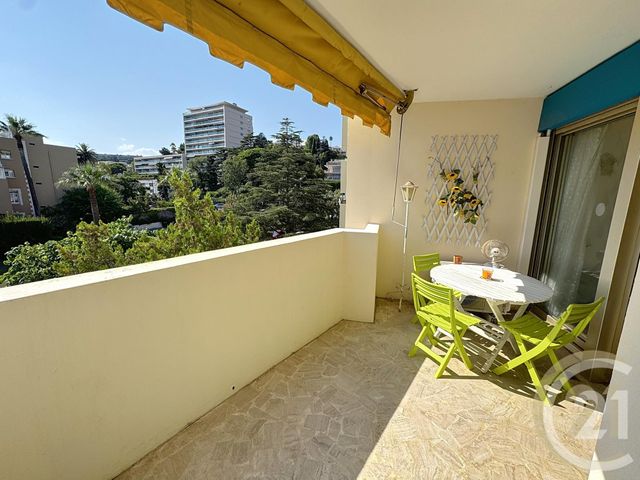 Appartement F2 à vendre - 2 pièces - 47,52 m2 - Cannes La Bocca - 06 - PROVENCE-ALPES-COTE-D-AZUR