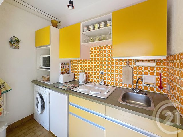 Appartement F2 à vendre - 2 pièces - 47,52 m2 - Cannes La Bocca - 06 - PROVENCE-ALPES-COTE-D-AZUR