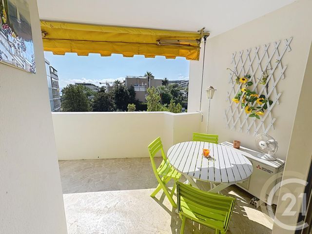 Appartement F2 à vendre - 2 pièces - 47,52 m2 - Cannes La Bocca - 06 - PROVENCE-ALPES-COTE-D-AZUR