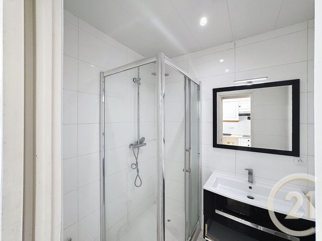 Appartement F1 &agrave; vendre - 1 pi&egrave;ce - 30 m2 - Cannes La Bocca - 06 - PROVENCE-ALPES-COTE-D-AZUR