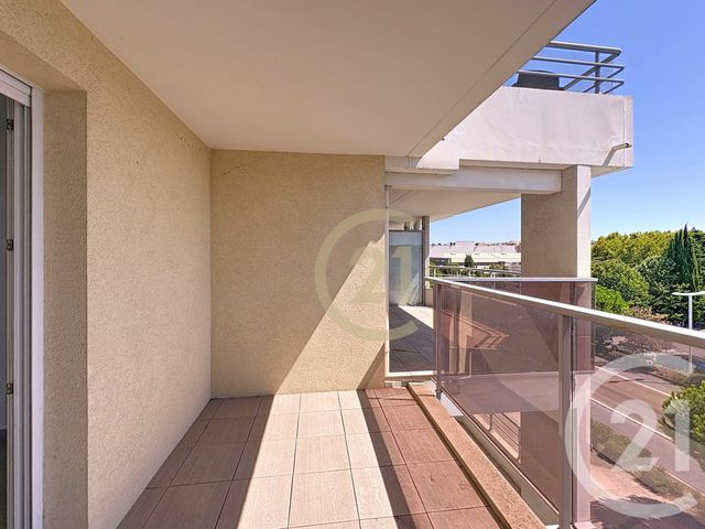 Appartement F2 à vendre - 2 pièces - 45,35 m2 - Cannes La Bocca - 06 - PROVENCE-ALPES-COTE-D-AZUR